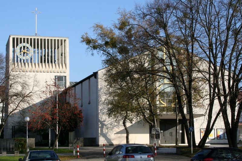 Zu den Heiligen Zwolf Aposteln